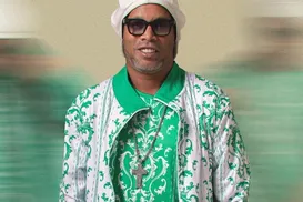 Rolê aleatório? Ronaldinho Gaúcho terá carreira contada em série - Imagem