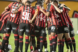 “Traições da minha parte” jogador do Vitória pede perdão à esposa - Imagem