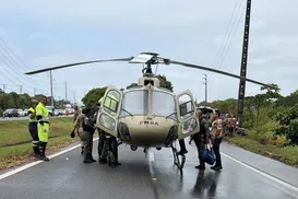 Três policiais ficam feridos em capotamento de viatura da PM na RMS - Imagem
