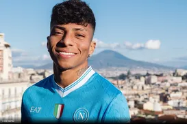 Vitória pode faturar milhões ainda em 2026 por negociação de joia com gigante italiano - Imagem