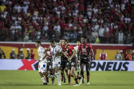Vitória x Bahia: onde assistir e prováveis escalações do Ba-Vi - Imagem