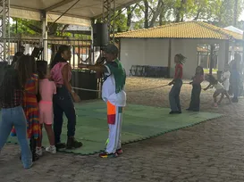 A TARDINHA estreia com festa, brincadeiras e magia para as crianças - Imagem