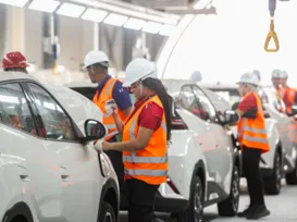 BYD ultrapassa 2 mil trabalhadores em Camaçari e prevê novas vagas - Imagem