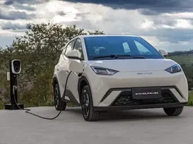 Carros elétricos e painéis solares ficam mais caros no Brasil - Imagem