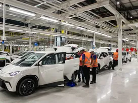 Fábrica da BYD na Bahia bate marca de 10 mil carros produzidos - Imagem