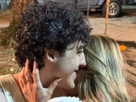 Menor de idade, filho de sertanejo assume namoro com mulher mais velha - Imagem