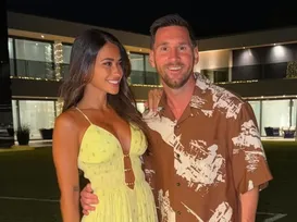 Modelo brasileira revela que foi barrada de jogo por mulher de Messi - Imagem