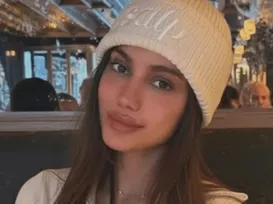 Novo rosto? Anitta surpreende fãs com fotos de Natal e gera debate - Imagem