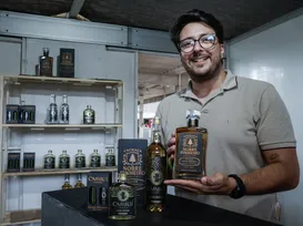 Vila da Cachaça: As quatro cachaças mais vendidas na Fenagro 2025 - Imagem