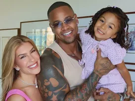 De novo? Léo Santana volta atrás e muda nome do bebê com Lore Improta - Imagem