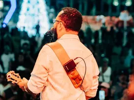 Sambista famoso é diagnosticado com pneumonia e altera agenda - Imagem