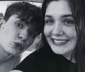 Casal de 20 anos é encontrado morto dentro de quitinete - Imagem