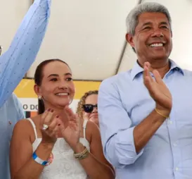 Debandada: prefeita de Ribeira do Amparo apoia Jerônimo e rompe com ACM Neto - Imagem