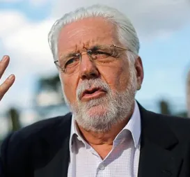 Em meio à disputa entre Coronel e Rui, Wagner defende reeleição - Imagem