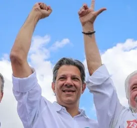 Haddad faz coro por superchapa petista na Bahia; veja - Imagem