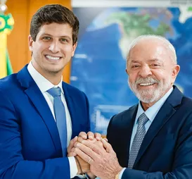 Presidente do PSB se encontra com Lula e defende Alckmin na vice - Imagem