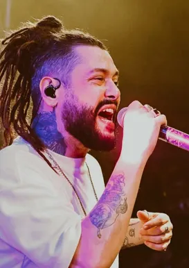 Banda Maneva mistura pagode e reggae em novo hit; confira - Imagem