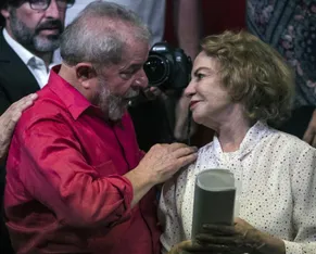 Ex-atriz da Globo viverá esposa falecida de Lula durante Carnaval 2026 - Imagem