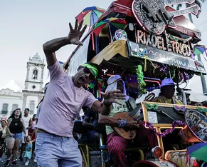Fim do som no Carnaval: cidade da Bahia adota regras rígidas para folia - Imagem