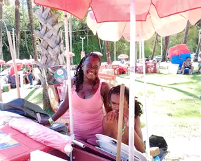 'Os invisíveis': Relatos de quem sustenta o Carnaval de Salvador - Imagem