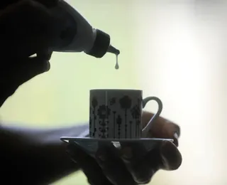 Adoçante proibido: Anvisa suspende uso e venda em todo o Brasil