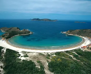 Águas cristalinas: descubra os encantos do famoso "Caribe brasileiro"