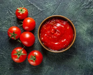 Anvisa toma atitude após detectar vidro em molho de tomate famoso