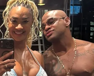 Após rumores, Cezar Black e Aline Patriarca são flagrados aos beijos