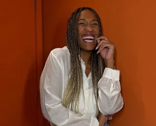 Atriz anuncia primeiro namoro aos 38 anos: “Solidão da mulher negra”