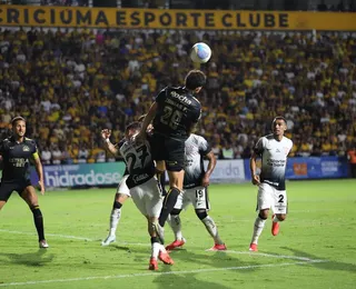 Campeão da Copa do Brasil precisa vender ônibus em meio a crise