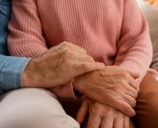 Casos de HIV em idosos crescem 441% em uma década no Brasil