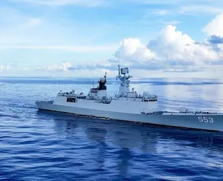 China mobiliza número recorde de navios de guerra e alerta mais países