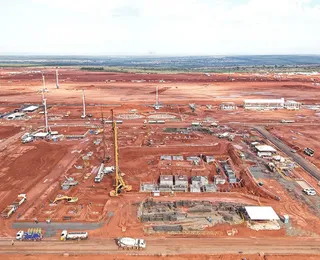 Cidade brasileira de 8 mil habitantes recebe a maior fábrica do mundo