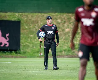 Com retorno, Vitória relaciona 23 atletas para jogo com o Mirassol
