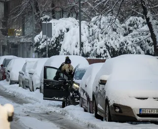 De ventos de 160 km/h a -20°C: Europa enfrenta fenômeno climático
