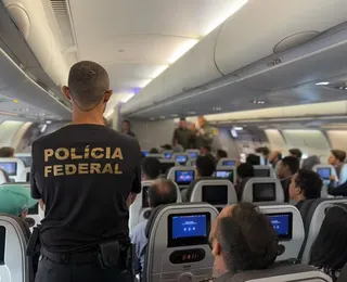 Dobra o número de brasileiros deportados dos EUA em 2025