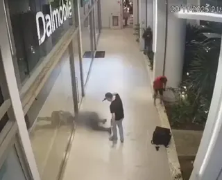 Dono de carro de luxo mata vigilante de shopping após discussão