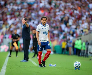 “Espero que possa resolver”: Éverton Ribeiro cobra renovação no Bahia