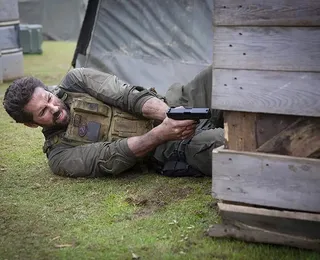 Esse filme de ação brutal está escondido no catálogo do Prime Video