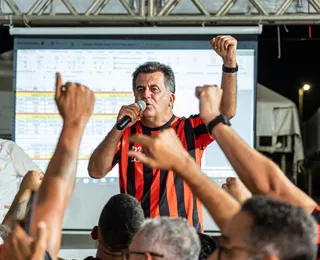 Fábio Mota comemora reeleição no Vitória: "Hoje foi um plebiscito"