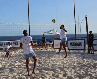 Futevôlei e beach soccer agitam orla de Salvador neste fim de semana