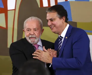 Governo Lula vai reajustar piso dos professores acima da inflação