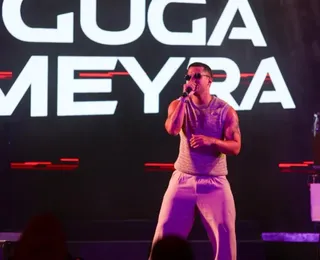 Guga Meyra surpreende público ao cantar aposta do Carnaval na Arena A TARDE