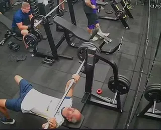 Homem morre após derrubar barra de supino durante exercício na academia