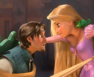 Idênticos? Veja os atores de Rapunzel e Flynn no live-action de 'Enrolados'