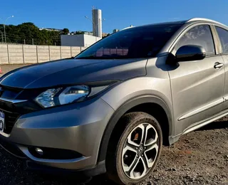 Mais de 2,6 mil veículos vão a leilão pelo Detran na Bahia