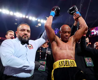 Medalhista olímpico desafia Anderson Silva para luta de boxe