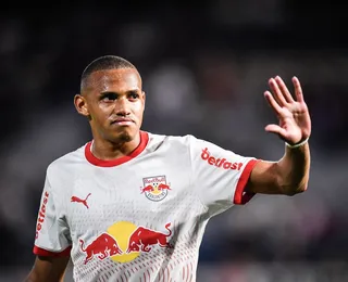 Meia do Bragantino projeta "amassar" o Vitória no Z-4 do Brasileirão