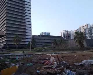 Moradores da Pituba denunciam furtos em antigo prédio dos Correios