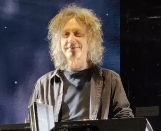 Morre Perry Bamonte, do The Cure, aos 65 anos